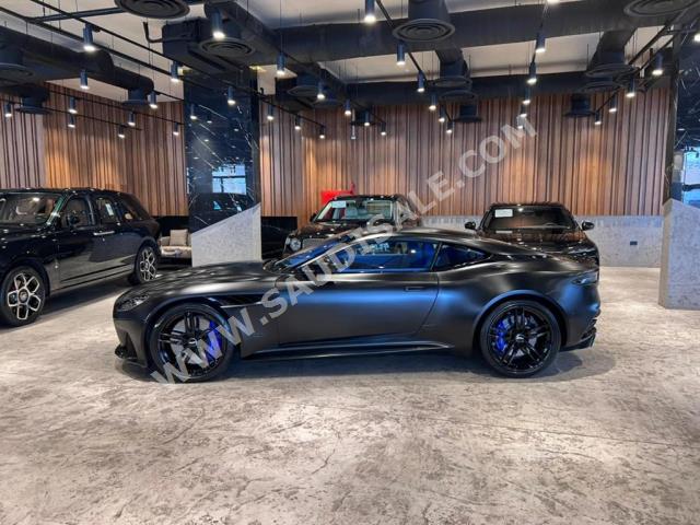 2021 استون مارتن دي بي  اس