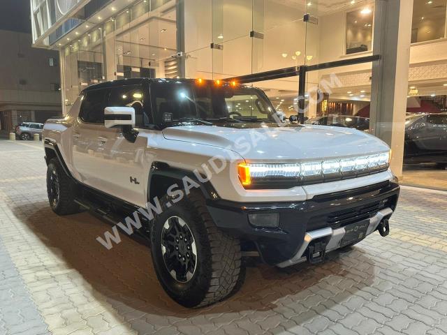 2023 جي ام سي همر اتش اي في