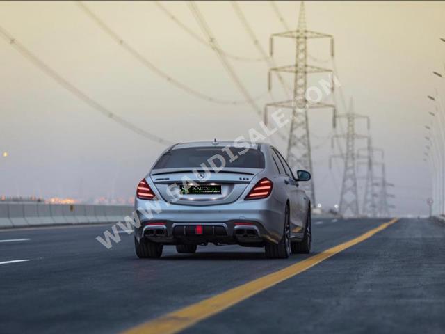 2018 Mercedes-Benz S 63 AMG