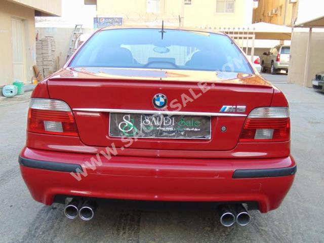 2003 بي ام دبليو الفئة ام إم 5