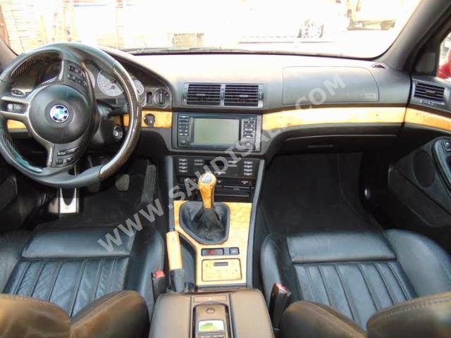 2003 بي ام دبليو الفئة ام إم 5