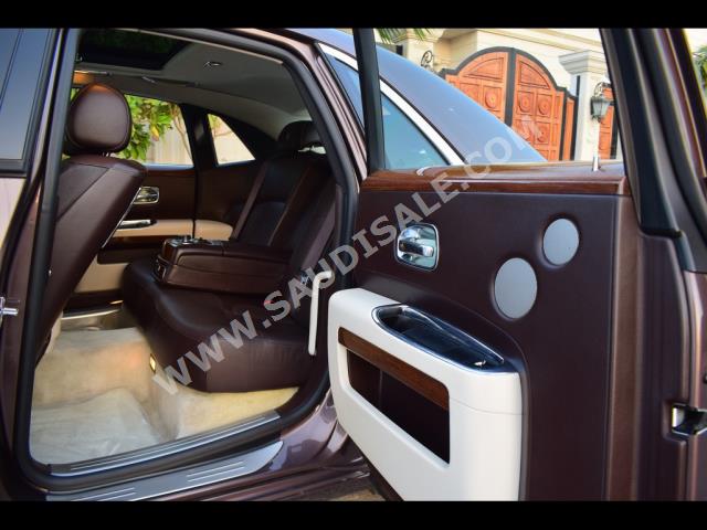 2010 رولز رويس قوست