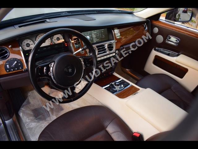 2010 رولز رويس قوست