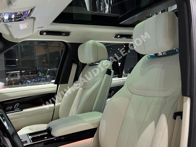 2024 لاند روفر رينج روفر اوتوبيوغرافي