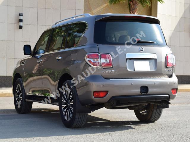 2016 نيسان باترول بلاتينيوم