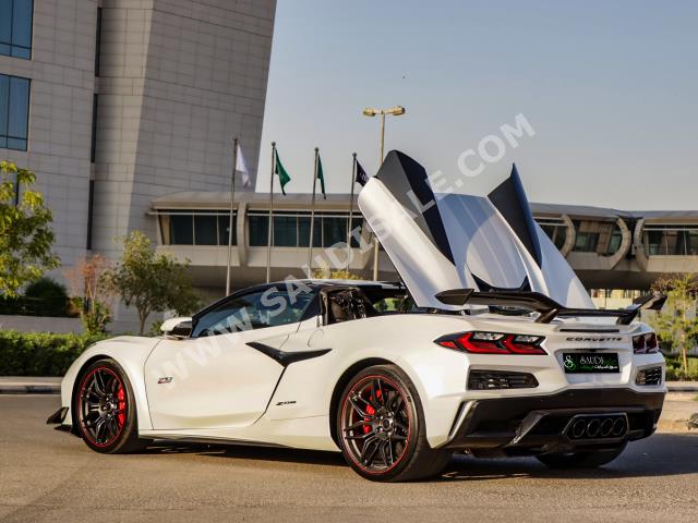 2023 شفروليه كورفيت زد او 6