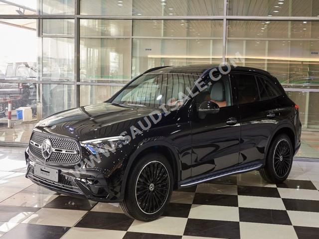 2024 مرسيدس - بنز جي إل سي 200