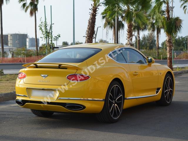 2019 بنتلي كونتيننتل جي تي الاصدار الاول