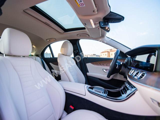 2021 Mercedes-Benz E 200 AMG