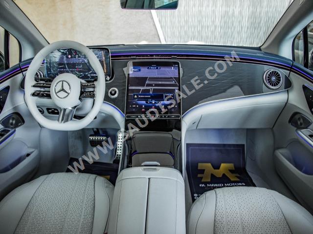 2022 مرسيدس - بنز إي كيو إي 350+