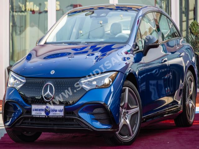 2022 مرسيدس - بنز إي كيو إي 350+