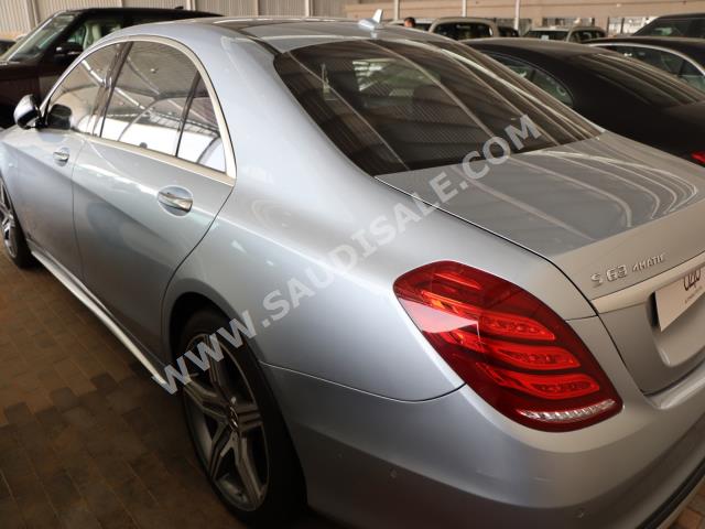 2015 Mercedes-Benz S 63 AMG