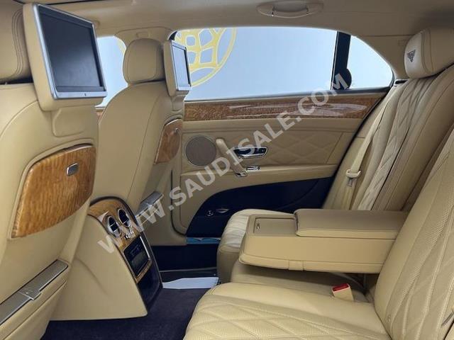 2015 بنتلي كونتيننتل فلاينج سبير