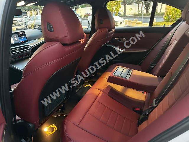 2023 بي ام دبليو الفئة الثالثة 320 أي