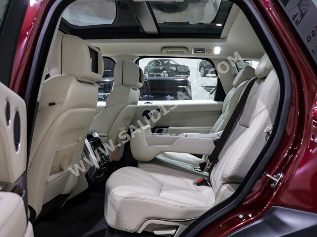 2017 لاند روفر رينج روفر سبورت سوبر تشارج