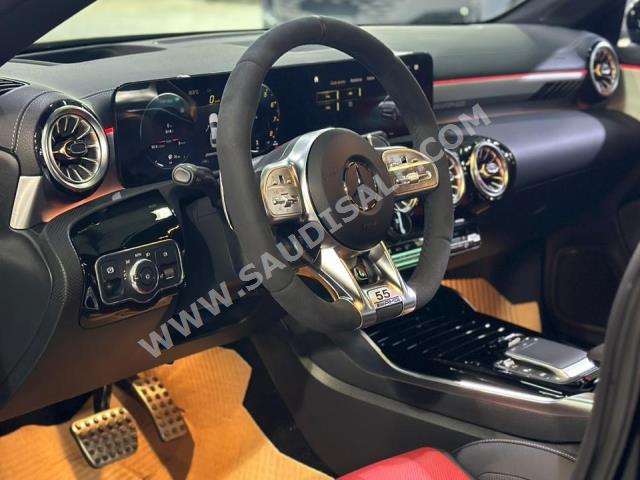 2023 مرسيدس - بنز سي إل أي 35 أي إم جي