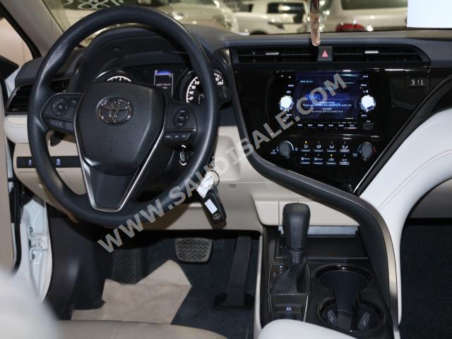 2019 Toyota Camry LE