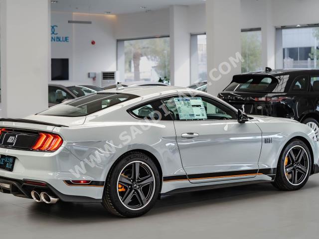 2021 فورد موستانغ ماك 1