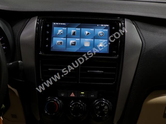 2022 تويوتا ياريس