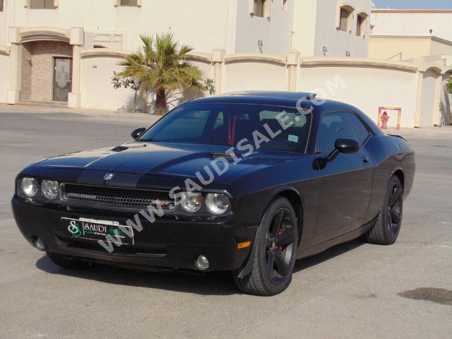 2010 دودج تشالنجر اس ار تي 8