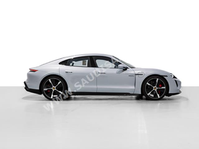 2023 بورش تايكان جي تي اس