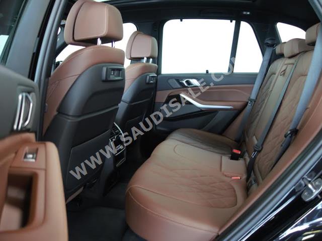 2023 بي ام دبليو الفئة اكس 5