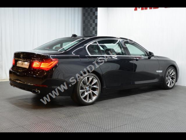 2015 بي ام دبليو الفئة السابعة 740 إل أي