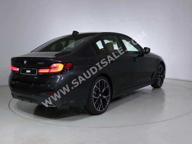 2023 بي ام دبليو الفئة الخامسة 530 أي