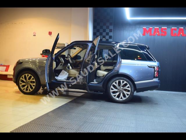 2018 لاند روفر رينج روفر فوج