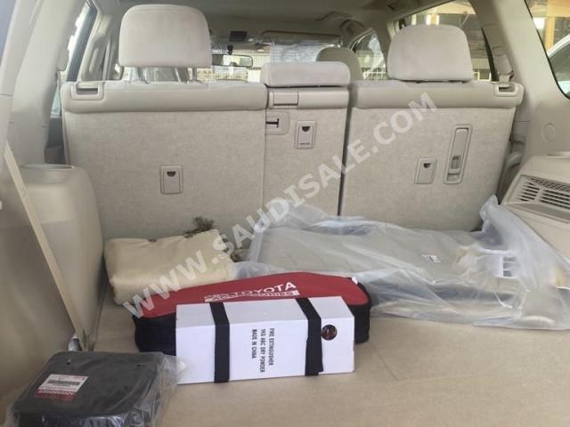 2023 Toyota Prado TX-L