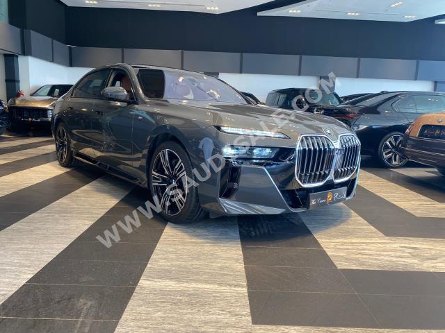 2023 بي ام دبليو الفئة السابعة 740أي