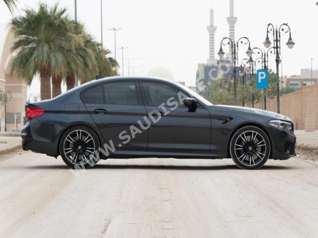 2019 بي ام دبليو الفئة ام إم 5