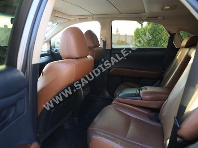 2015 لكزس أر سي 350