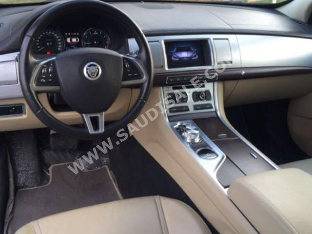 2013 Jaguar XF
