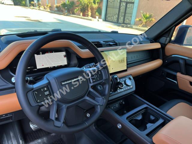 2024 لاند روفر ديفيندر اكس