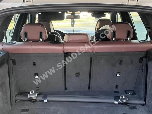 2019 بي ام دبليو الفئة اكس 5