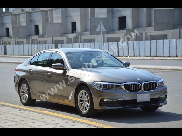 2019 بي ام دبليو الفئة الخامسة 520 أي