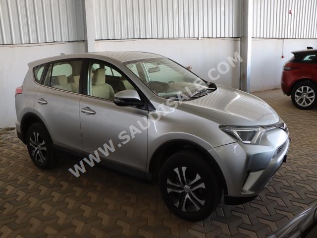 2016 تويوتا راف 4