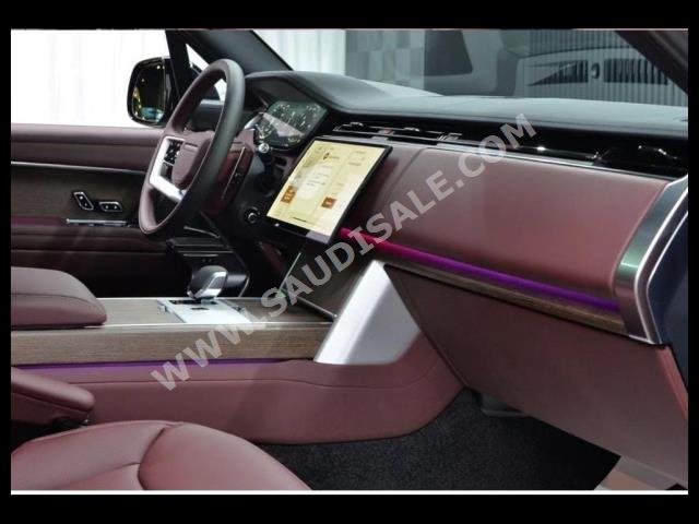 2024 لاند روفر رينج روفر فوج اتش اس اي