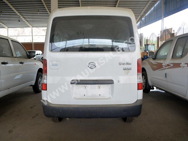 2013 Daihatsu GRAN MAX
