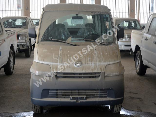 2013 Daihatsu GRAN MAX