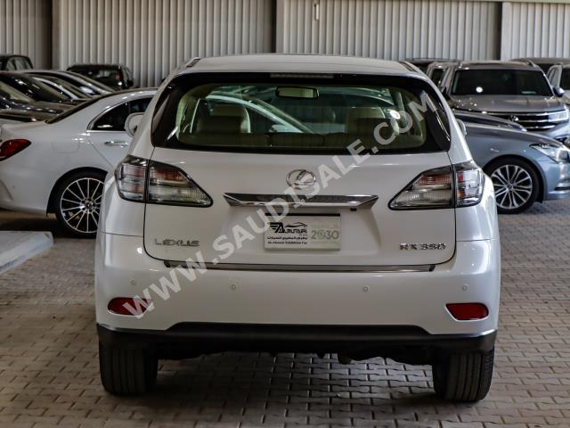 2012 لكزس أر إكس 350
