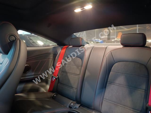 2021 مرسيدس - بنز سي 200 أي إم جي كوبيه