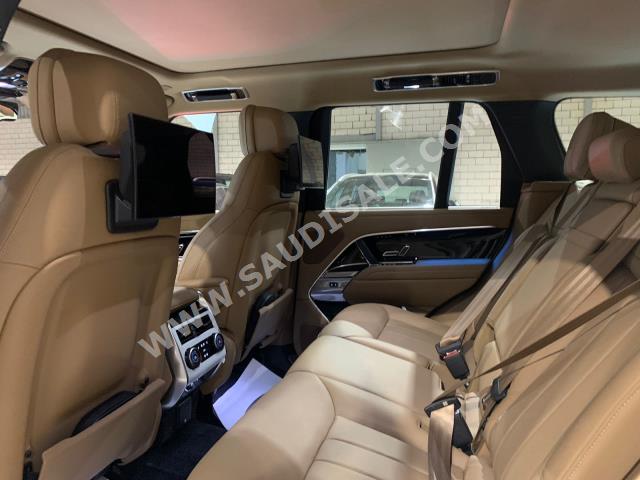 2023 لاند روفر رينج روفر اتش اس اي