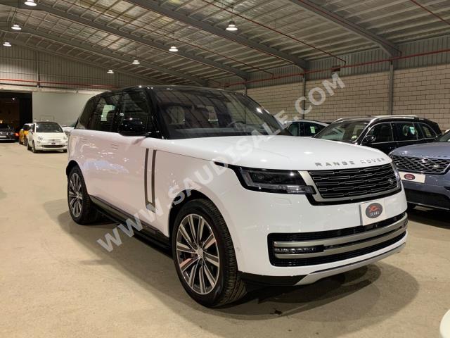 2023 لاند روفر رينج روفر اتش اس اي