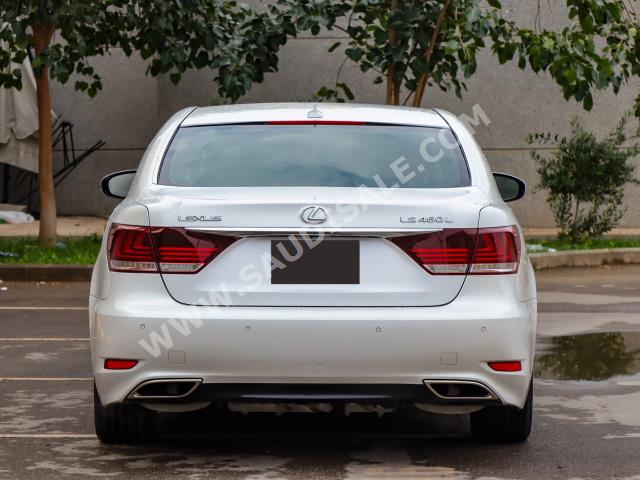 2013 لكزس إل إس 460 إل