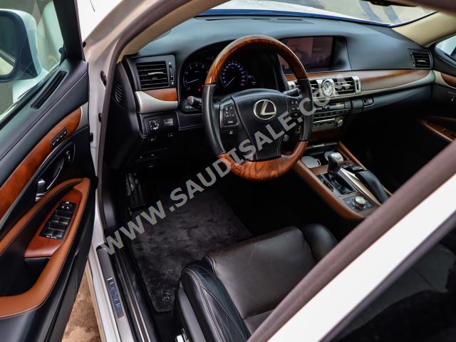 2013 لكزس إل إس 460 إل