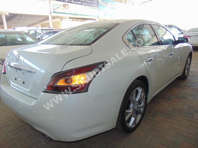 2014 Nissan Maxima