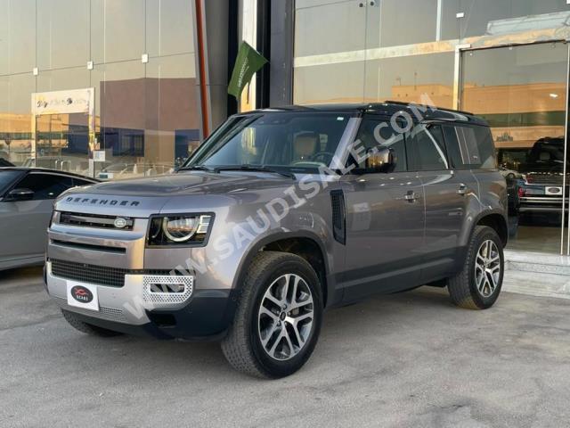 2022 لاند روفر ديفيندر اتش اس اي