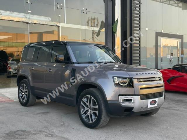 2022 لاند روفر ديفيندر اتش اس اي